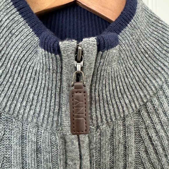 Jones New York cotton/wool blend gray ribbed sweater with 1/4 zip. Size L - Picture 5 of 5